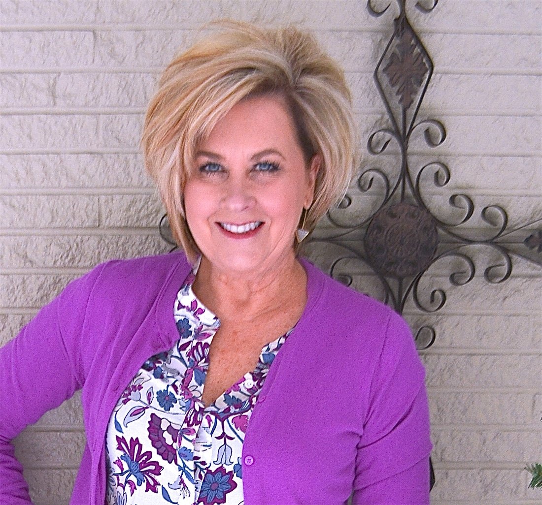 50 IS NOT OLD | HOW TO STYLE A PRINT TOP