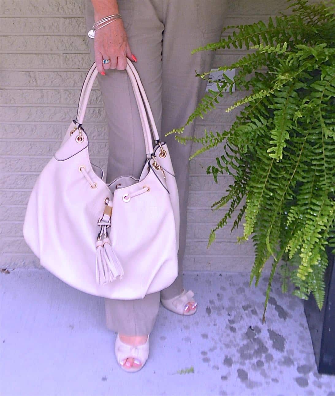 50 IS NOT OLD | DENIM AND LINEN FOR SUMMER