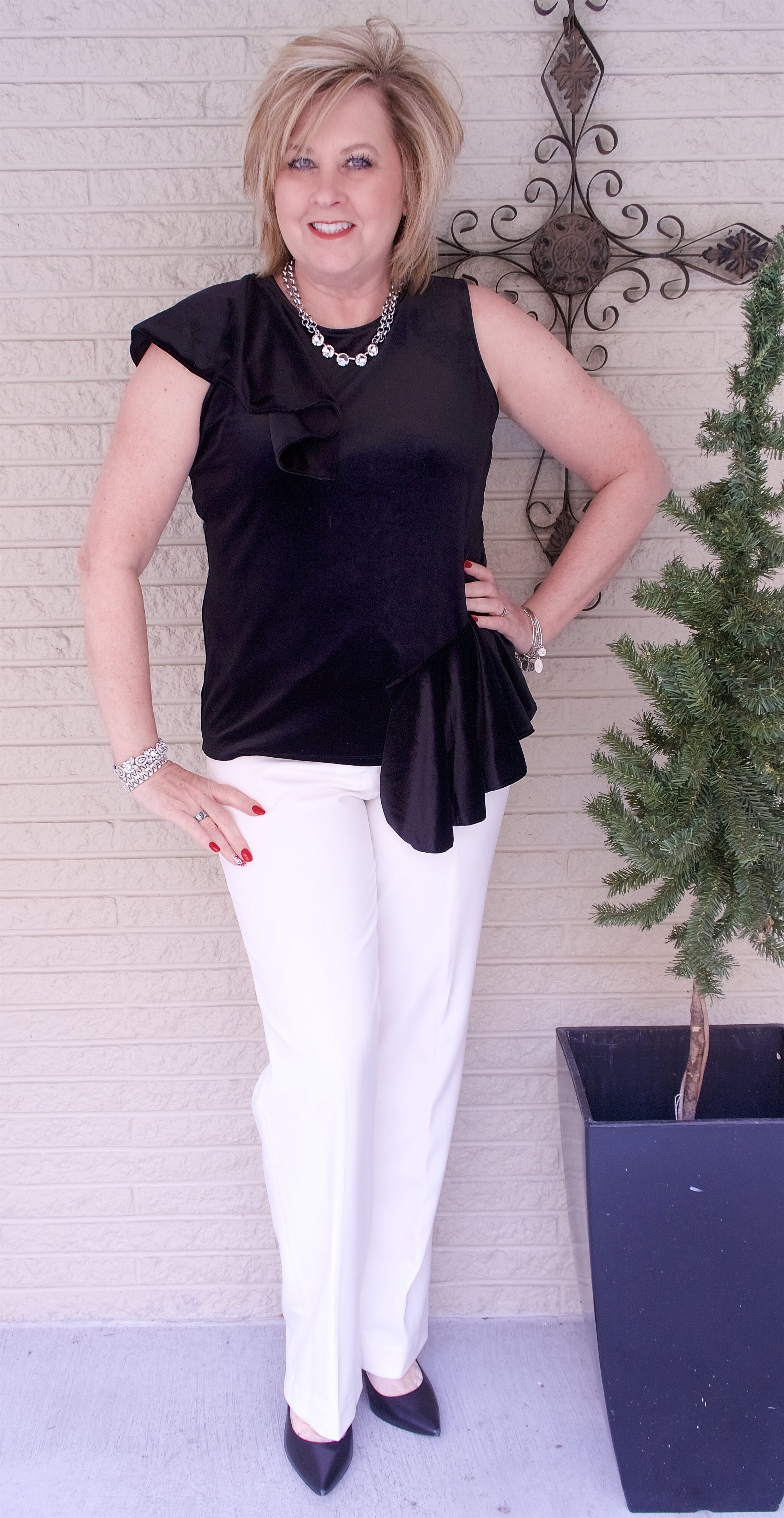 50 IS NOT OLD | STYLING VELVET FOR NEW YEAR'S EVE