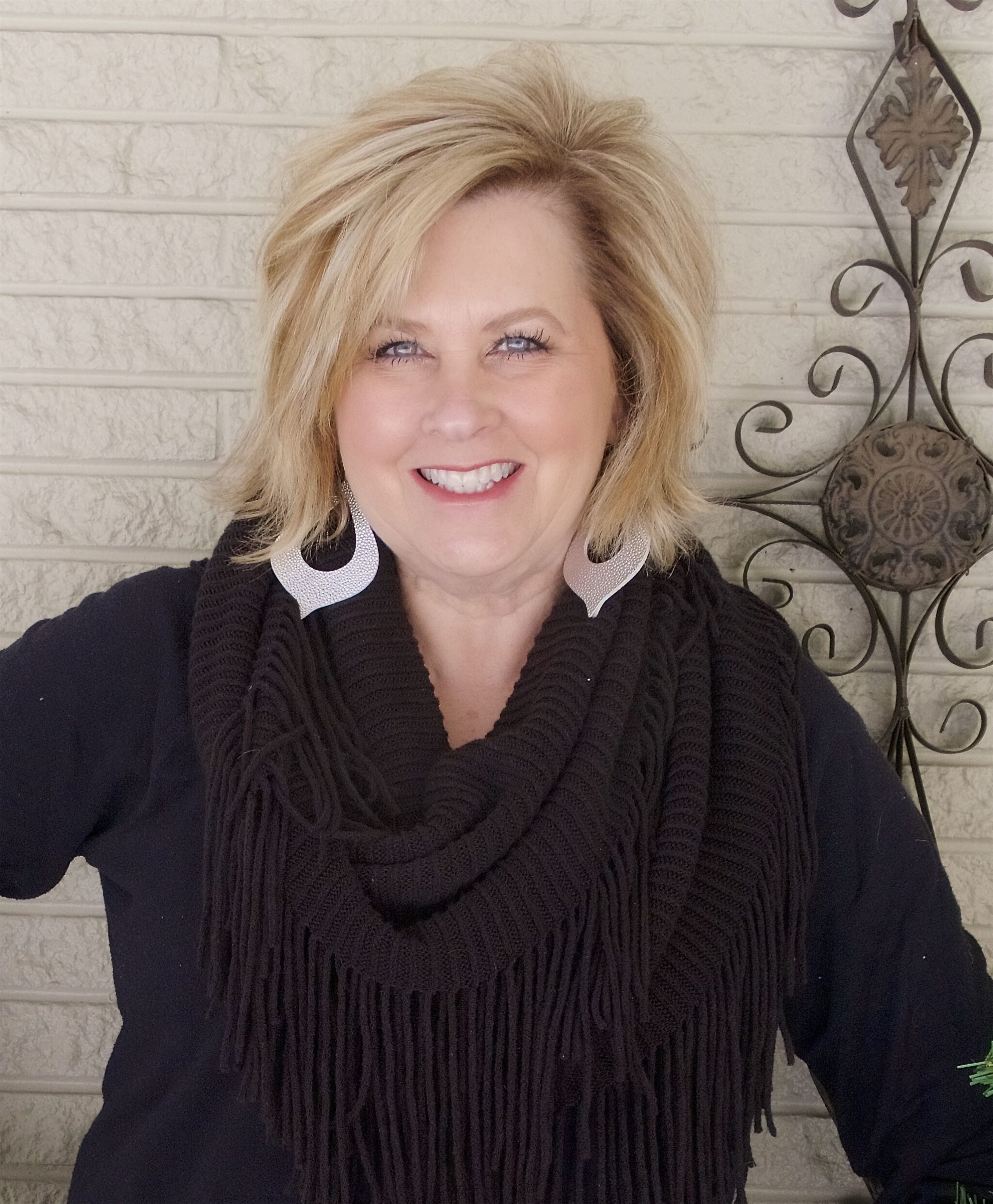 50 IS NOT OLD | STYLISH TRAVELING OUTFIT