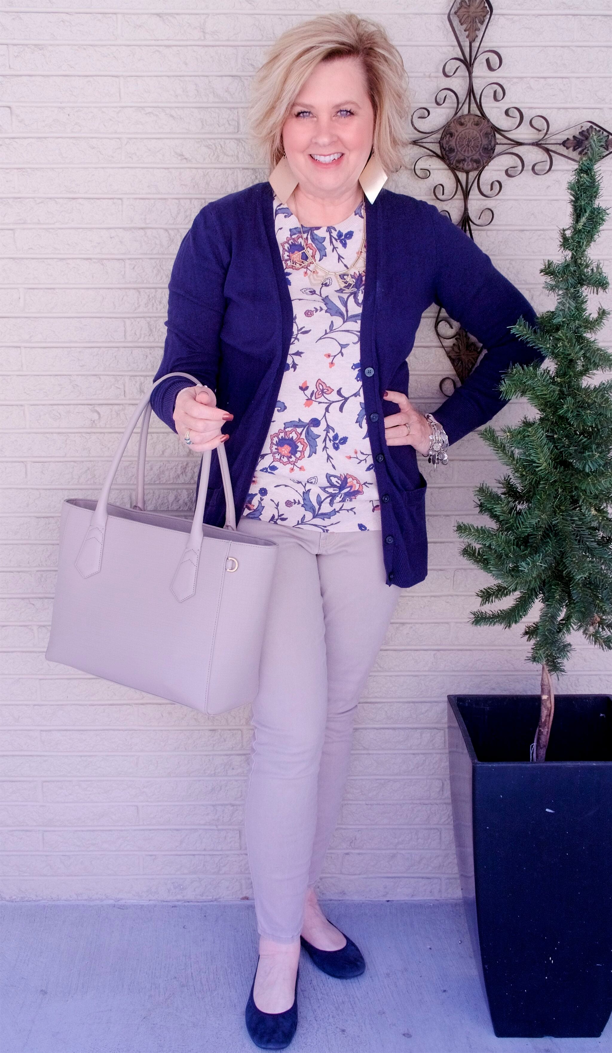 50 IS NOT OLD | A LONGER CARDIGAN FOR A SLEEKER LOOK