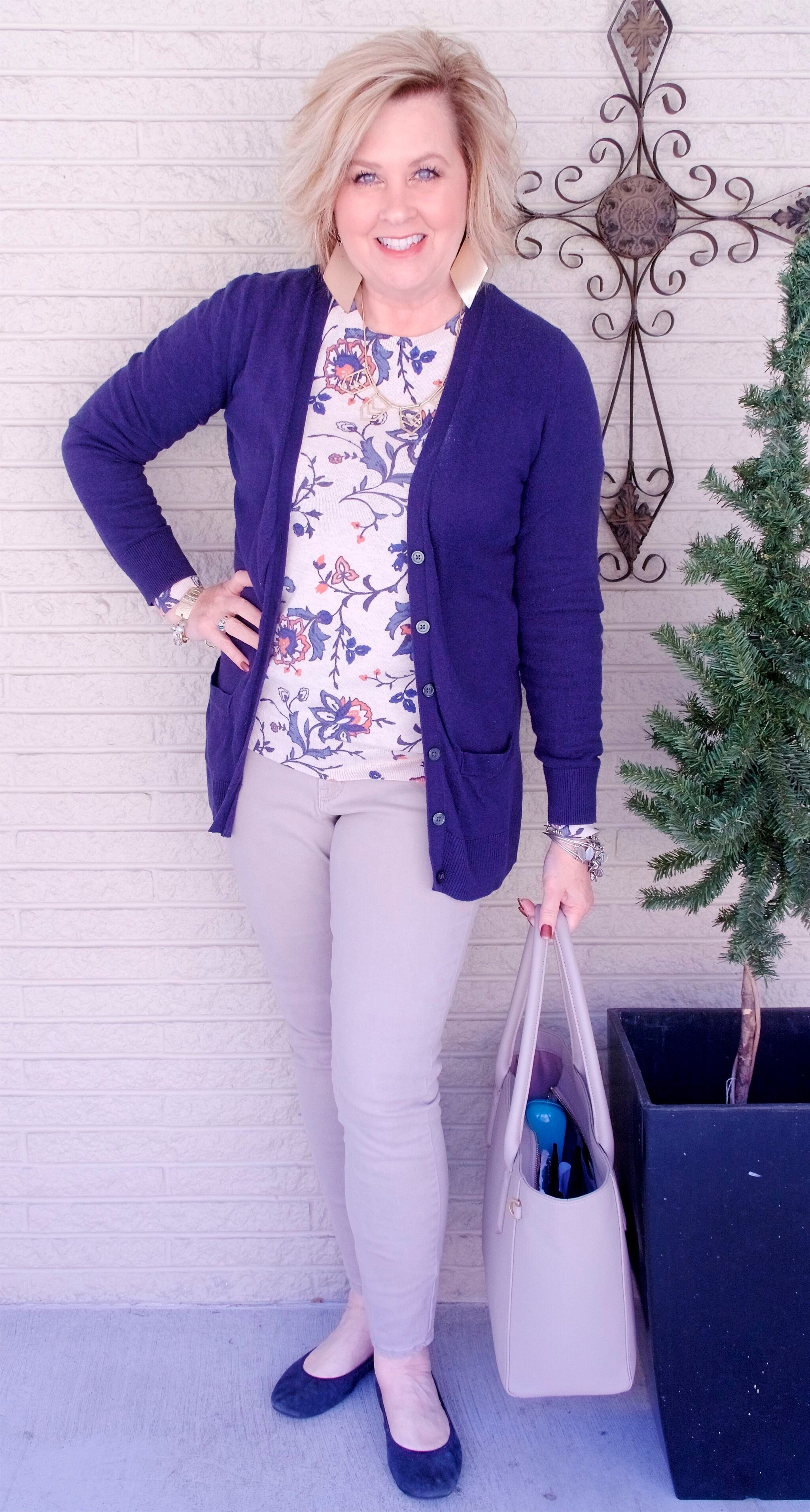 50 IS NOT OLD | A LONGER CARDIGAN FOR A SLEEKER LOOK