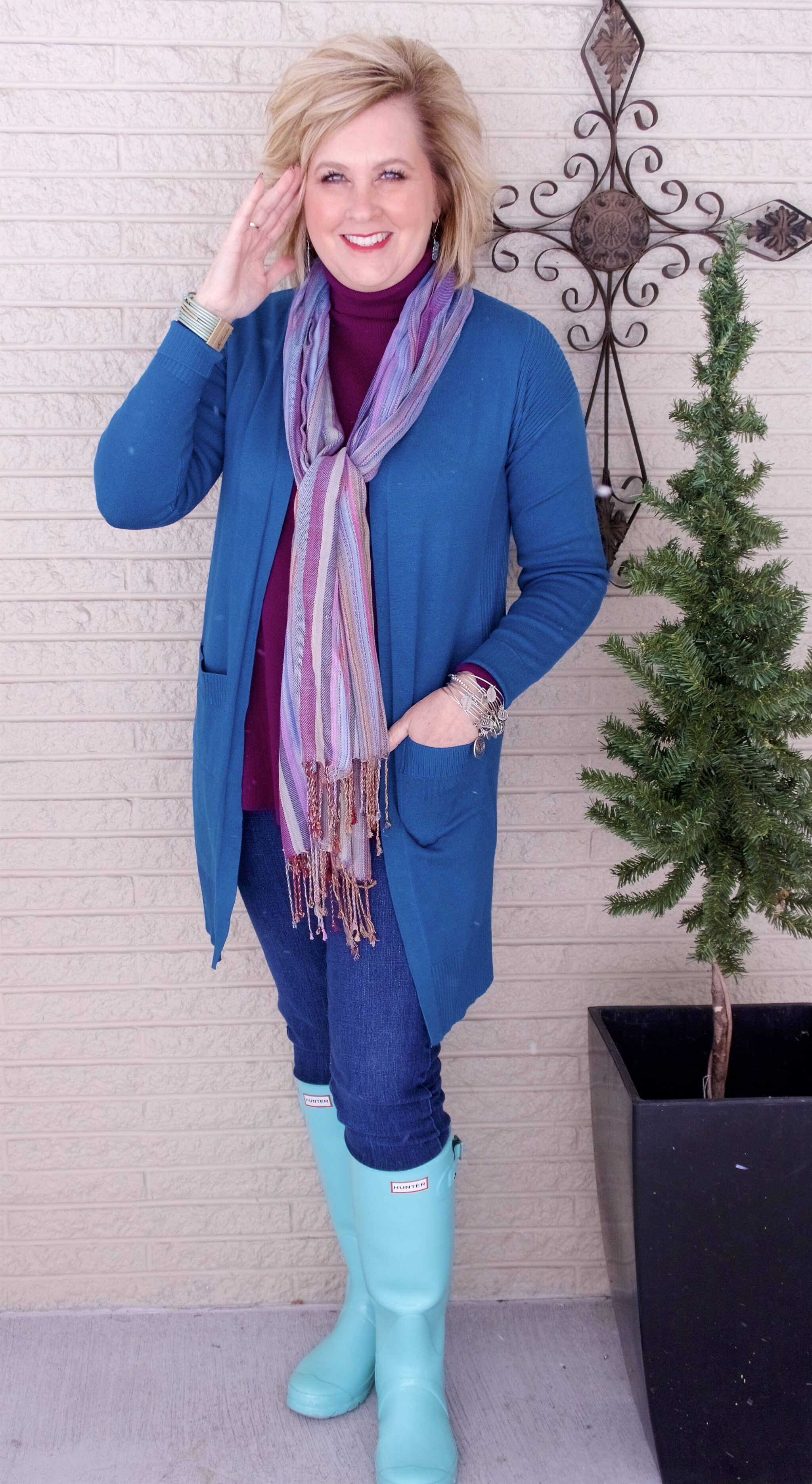 50 IS NOT OLD | KEEPING YOUR FEET DRY IN THE SNOW