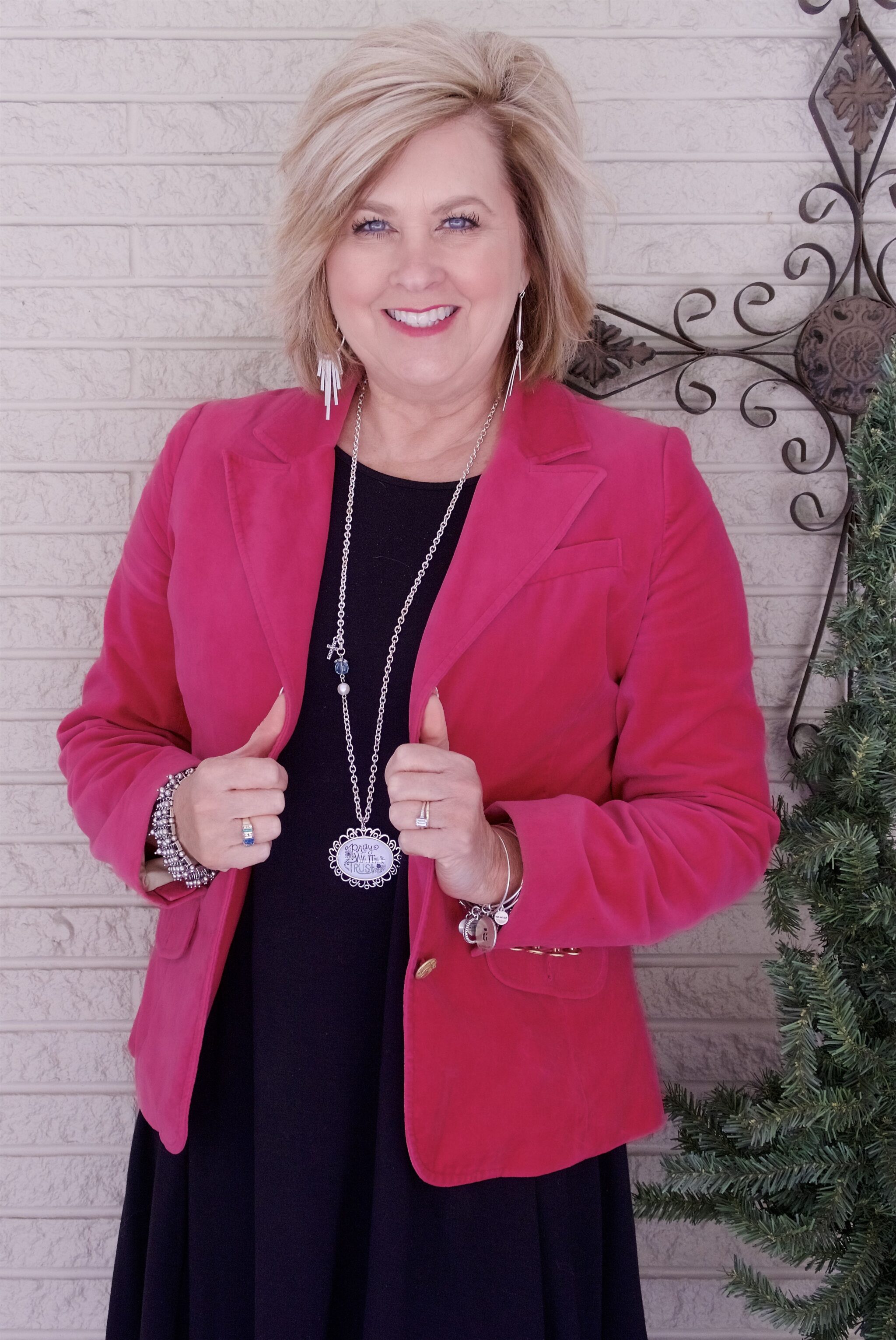 50 IS NOT OLD | BLACK AND PINK FOR A FUN COLOR COMBINATION | FASHION OVER 40