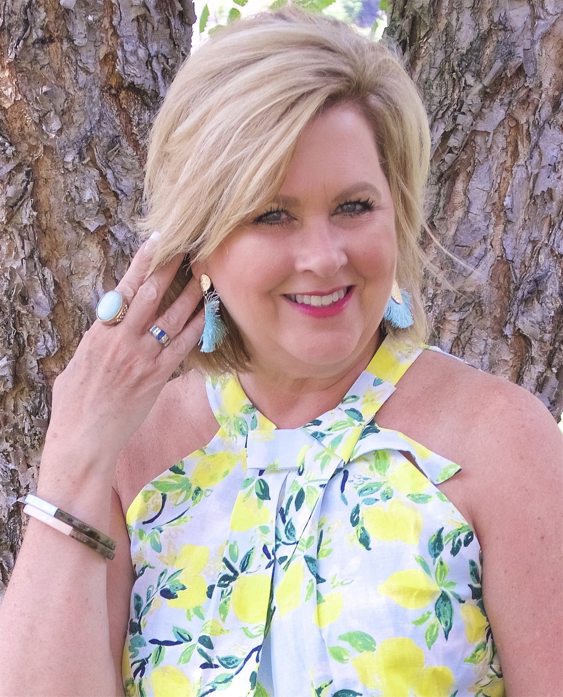 50 IS NOT OLD | WHEN LIFE GIVES YOU LEMONS | FASHION OVER 40