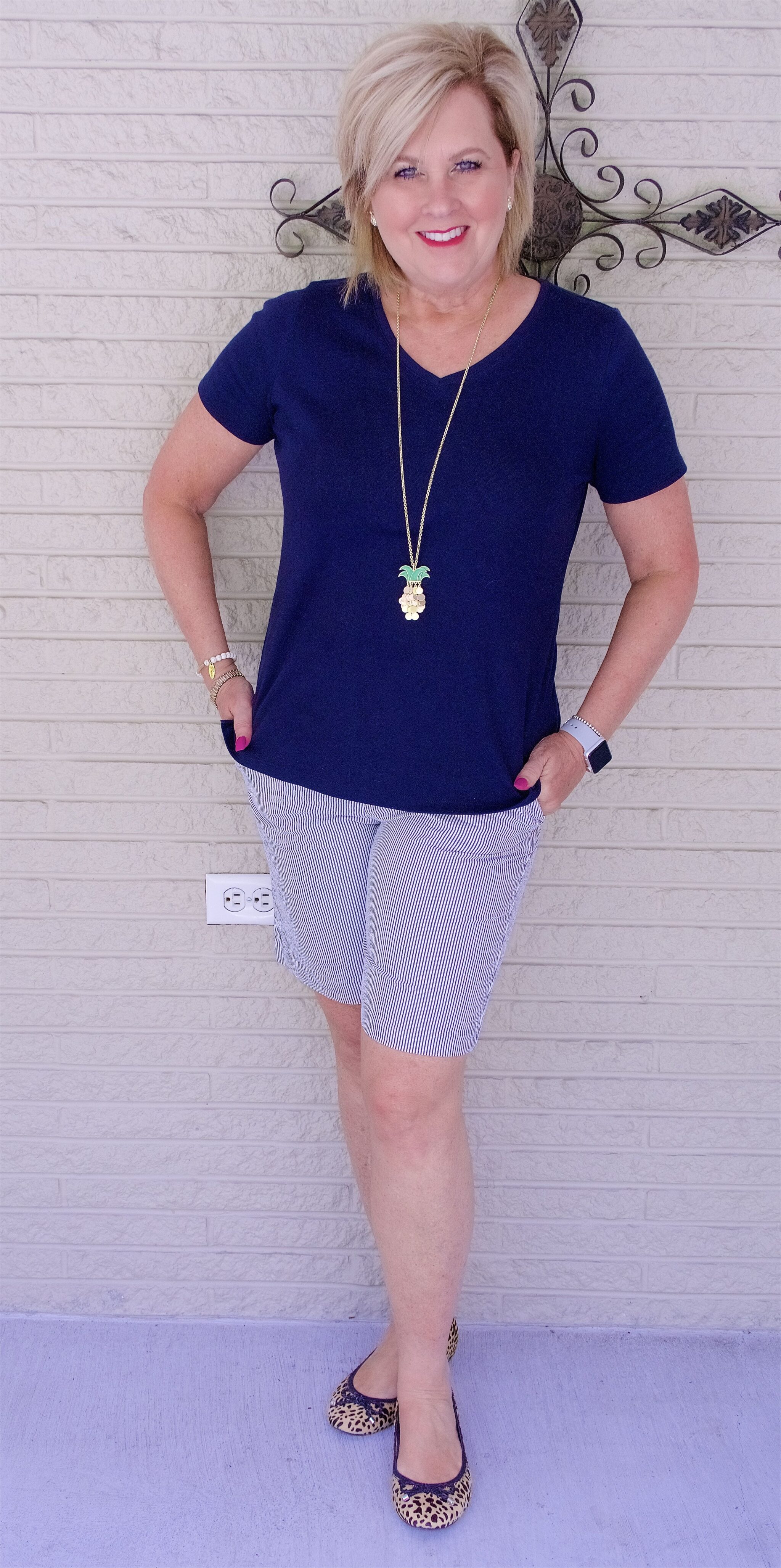 50 IS NOT OLD | T-SHIRT AND A PAIR OF SHORTS | FASHION OVER 40