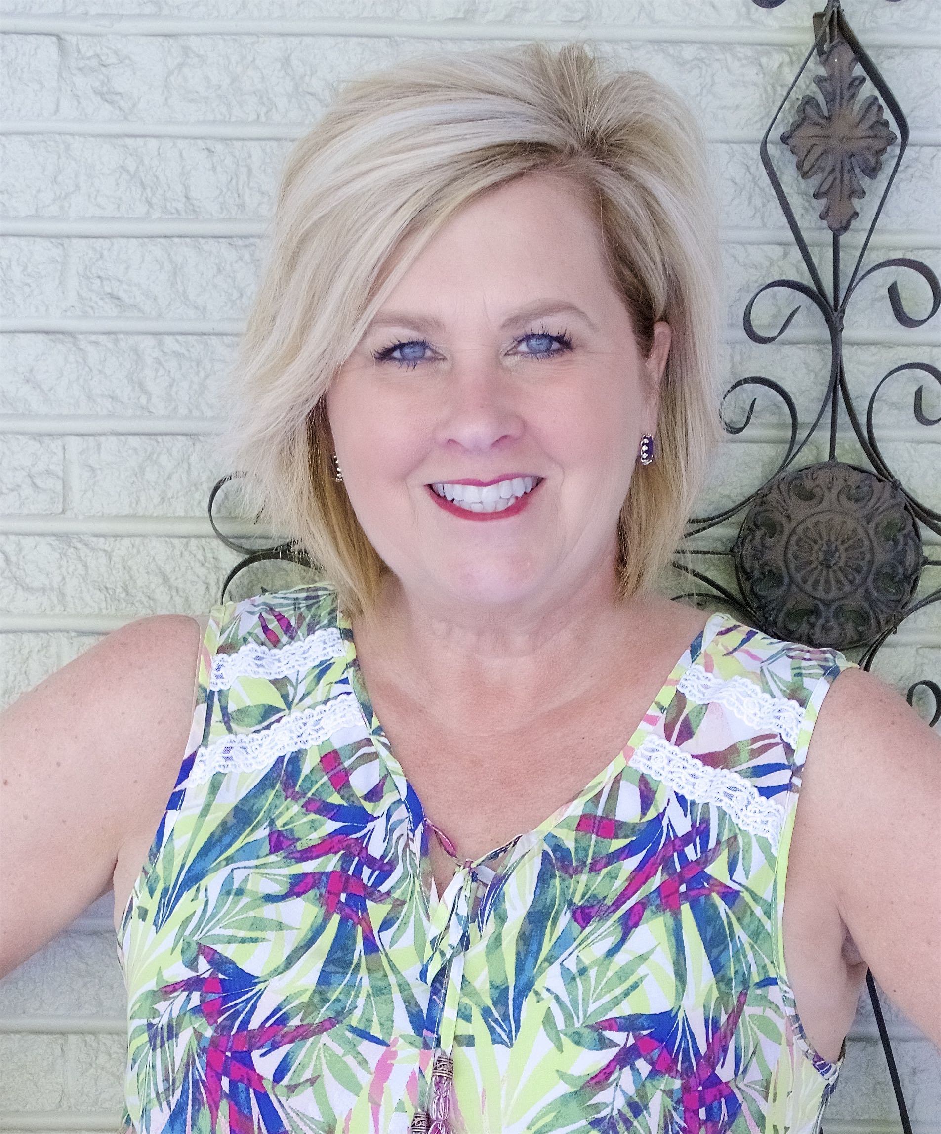 50 IS NOT OLD | BACK TO BRIGHT AND COLORFUL | FASHION OVER 40