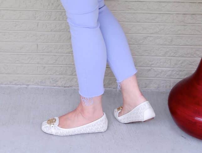 50 IS NOT OLD | HOW TO STYLE COLORED JEANS | FASHION OVER 40