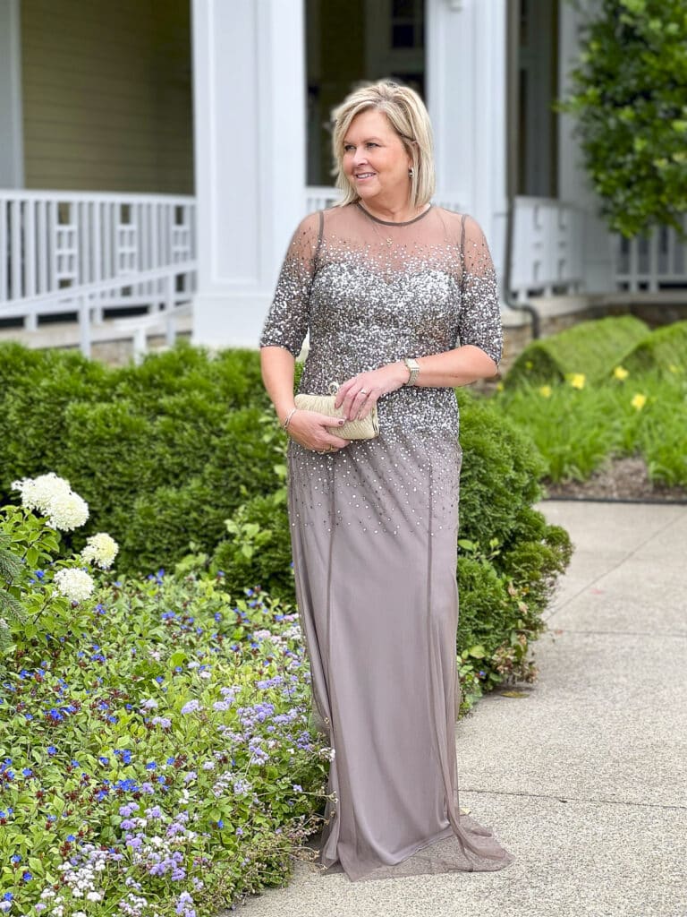mother of the bride champagne dress Dresses Sleeveless Embroidered Lace Moth Size:US 20 Styled To Perfection Midi Material_Acrylic
