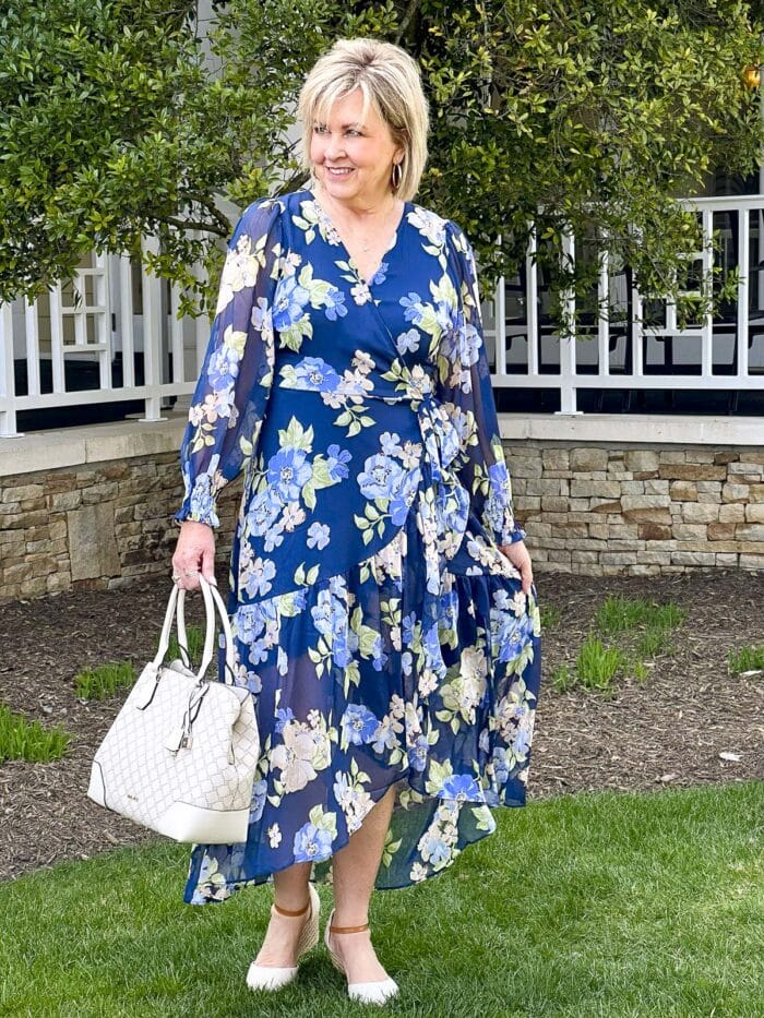 What to Wear to a Summer Wedding for Women Over 50