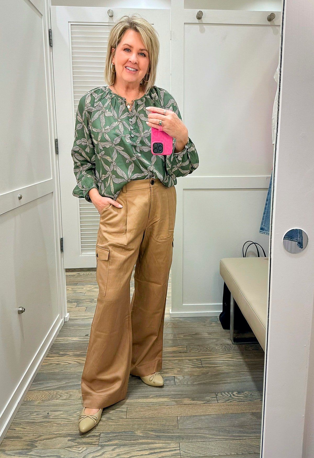 Over 50 fashion blogger, Tania Stephens, is doing a Loft in store try on 1