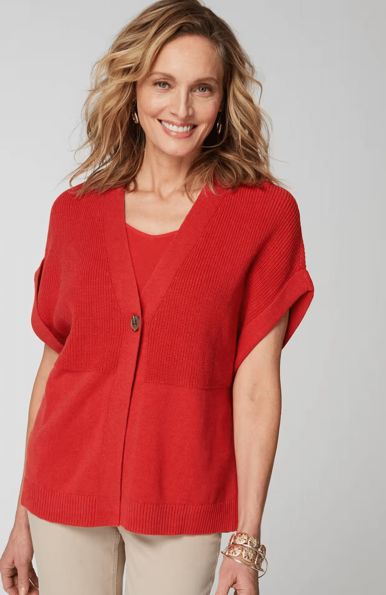 How To Cover Upper Arms And Look Fashionable fashion blogger tania stephens 50 is not old red
