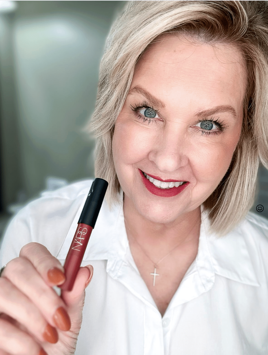 Over 50 Fashion Blogger, Tania Stephens is showing how to get the perfect red lip