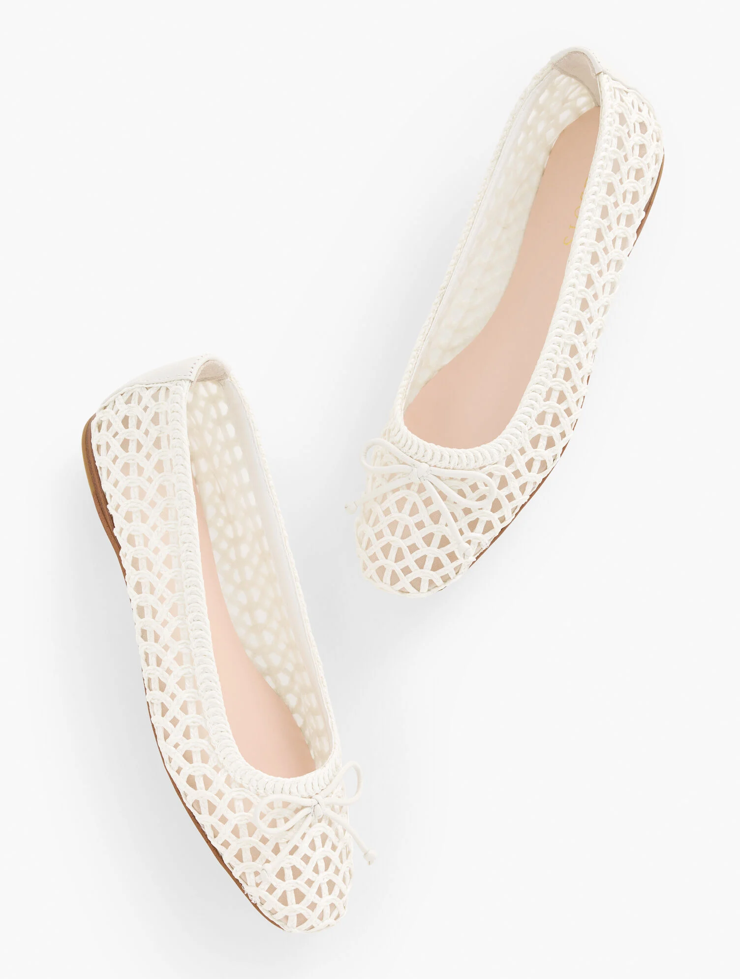 WHITE FLATS FOR SUMMER