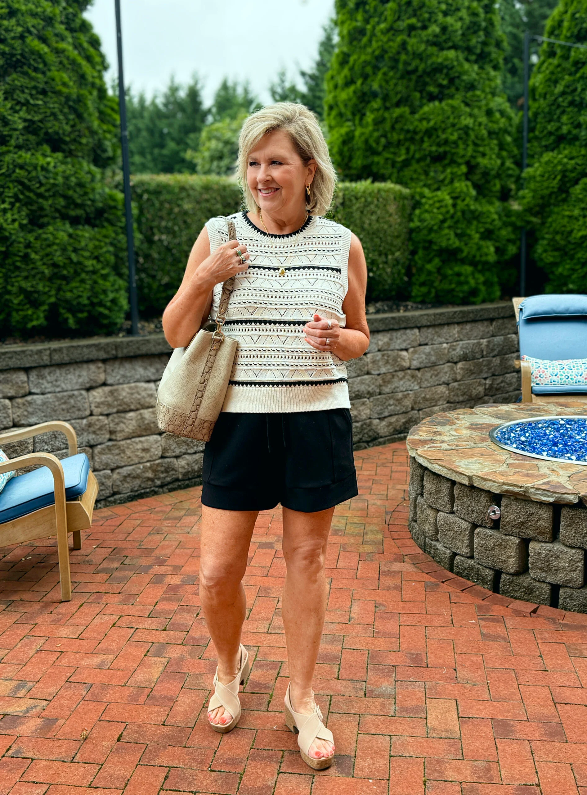 Black and White Outfits for Women over 50 Summer 2025