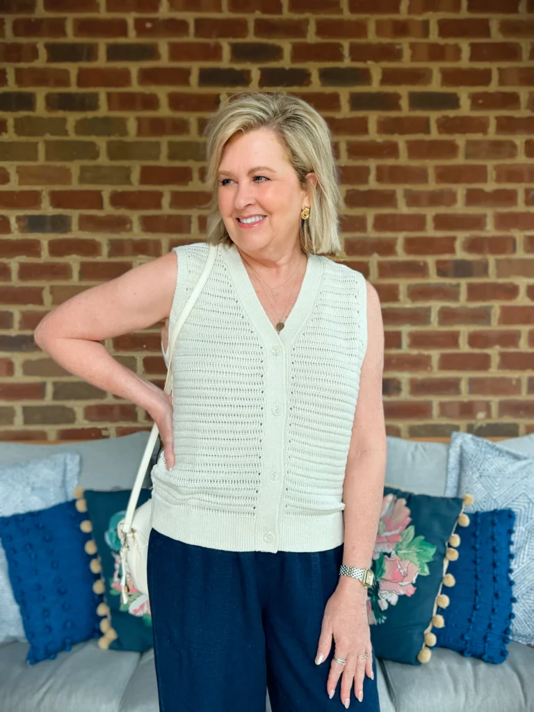 BEST TRANSITIONAL TOPS FOR WOMEN OVER 5O FOR LATE SUMMER EARLY FALL