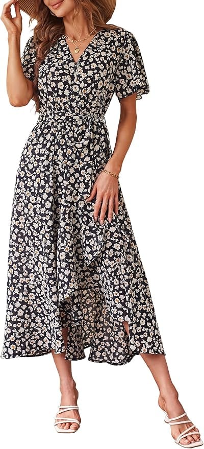 Funeral Outfits That Are Respectful and Elegant tania stephens 50 is not old fashion blogger black and white print
