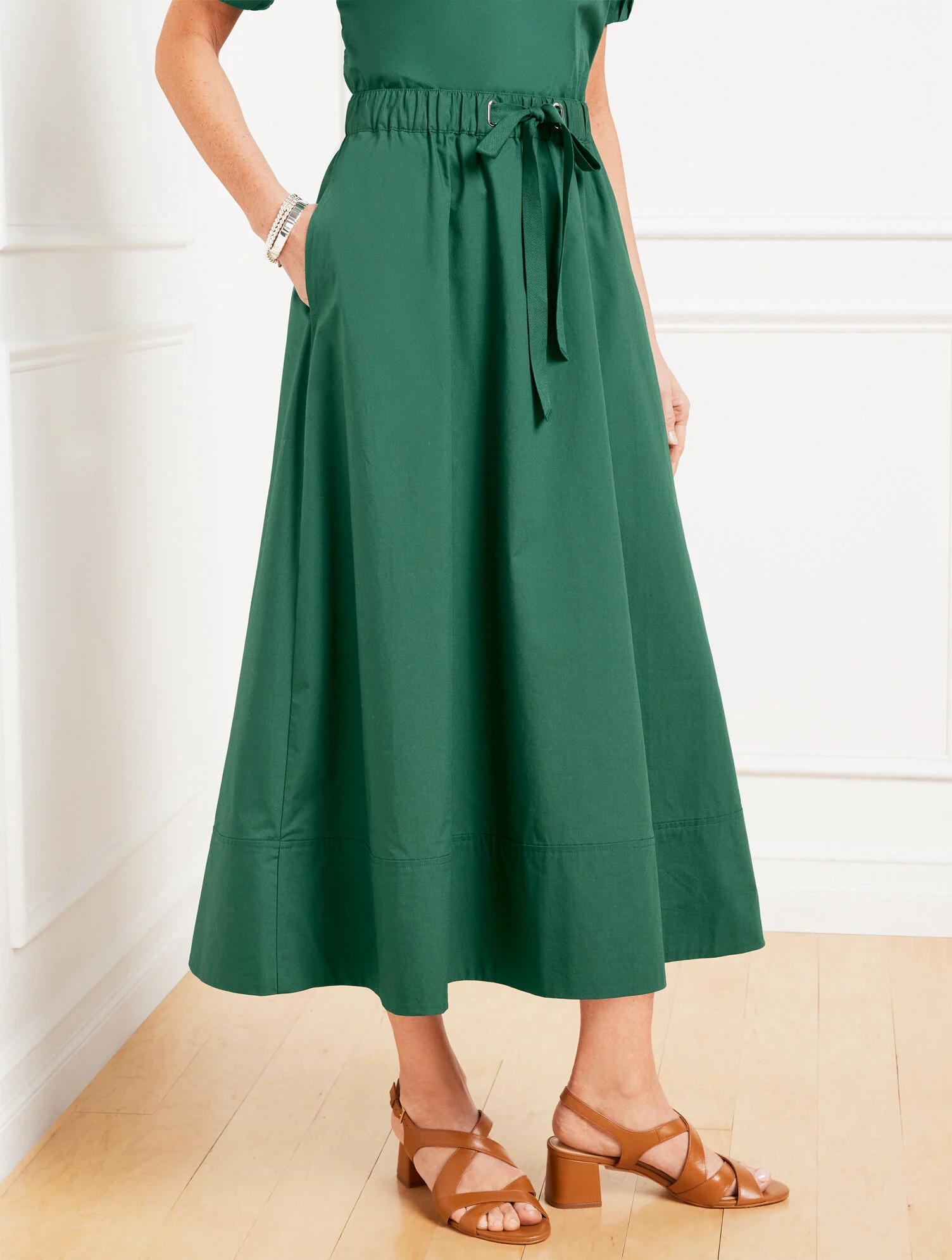 Poplin Pants and Skirts tania stephens 50 is not old fashion over 50 fashion blogger drawstring skirt