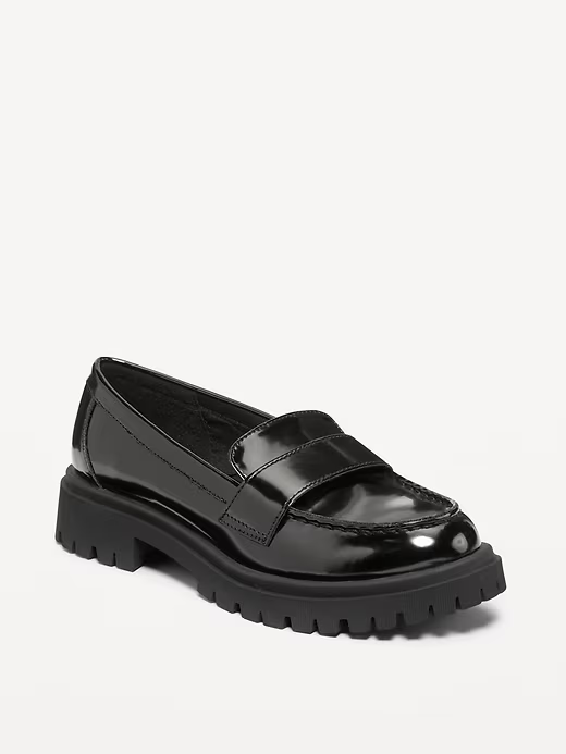 Comfortable Business Casual Shoes for Women Over 50 tania stephens 50 is not old fashion blogger fashion over 60 chunky sole
