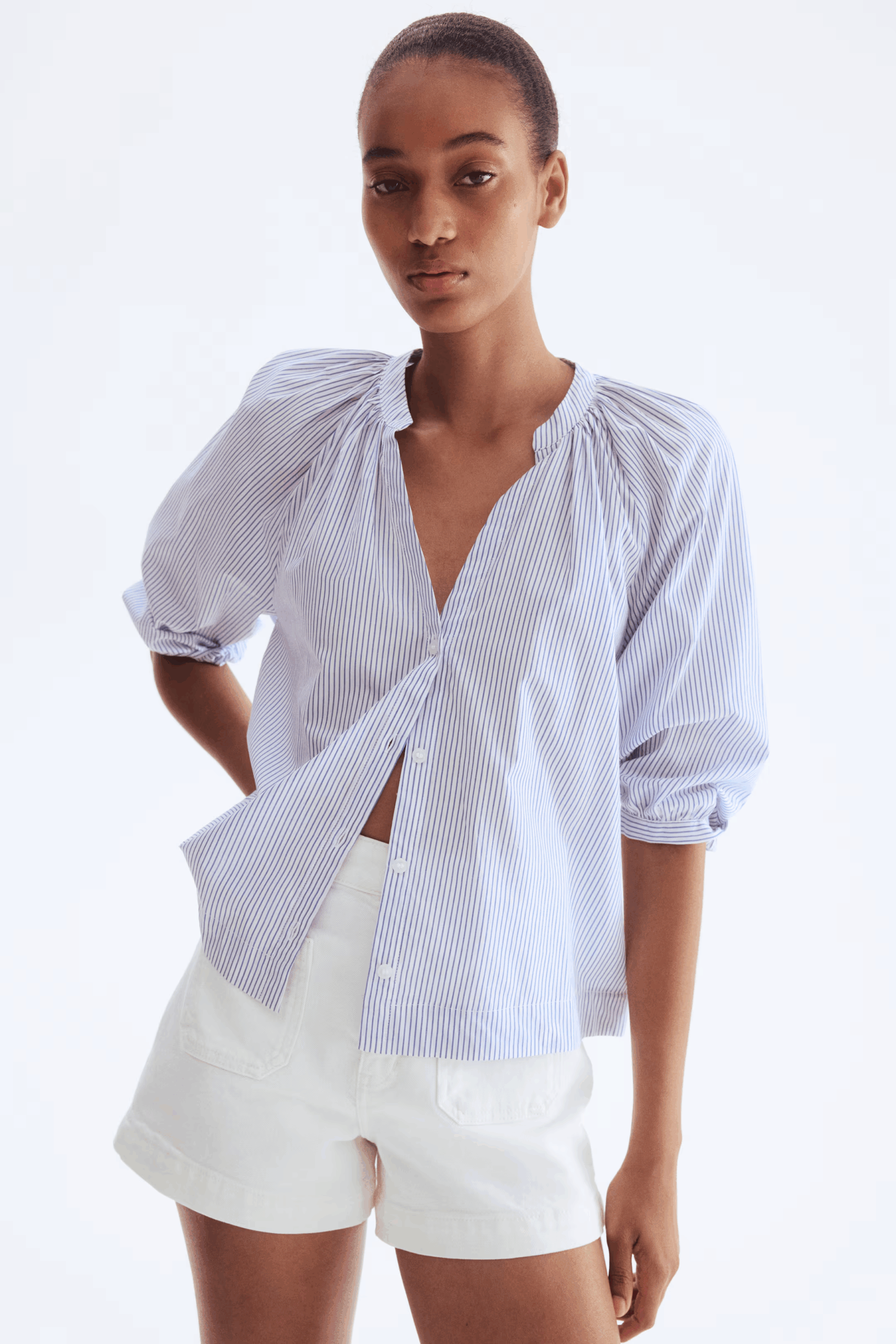 From Brunch to Travel: Poplin Tops That Work for Everything tania stephens 50 is not old fashion blogger H&M