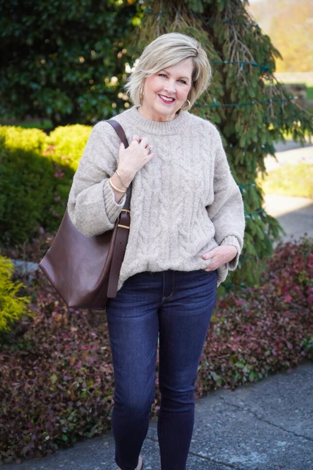 ARE SKINNY JEANS IN STYLE FOR FALL WINTER 2025