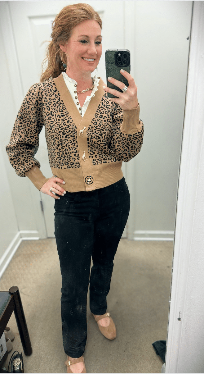 Stephanie wearing a Belk-cheetah-sweater-with-black-jeans-and-ballet-flats
