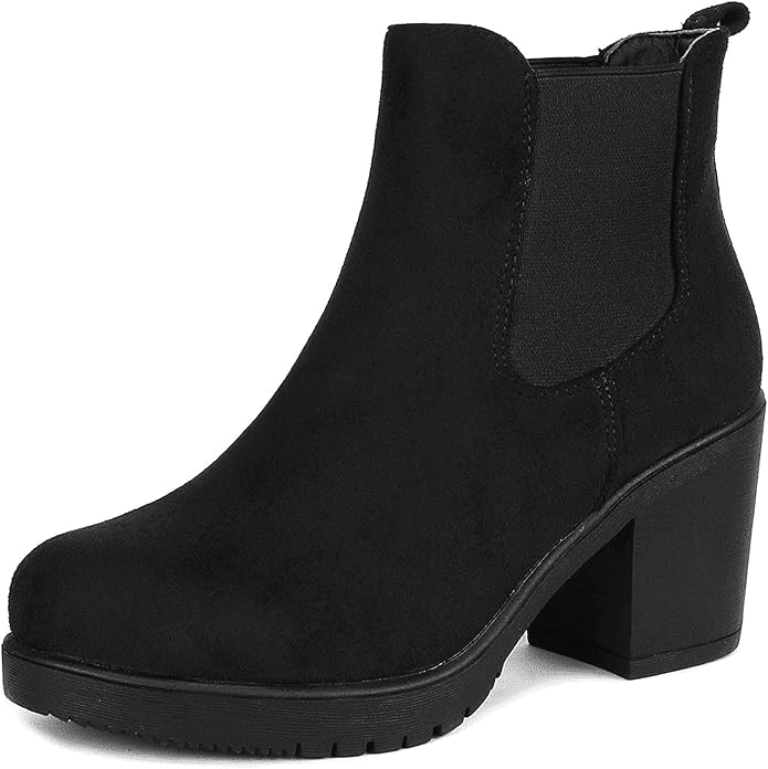 The Best Neutral Boots for Fall That Go With Everything 50 is not old fashion blogger tania stephens  chelsea