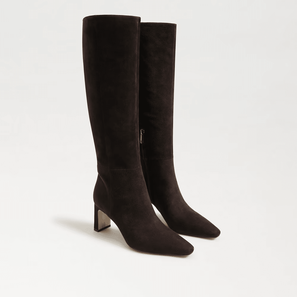 Which Boots Work Best with Skinny Jeans Over 50? tania stephens 50 is not old fashion blogger extra wide calfs
