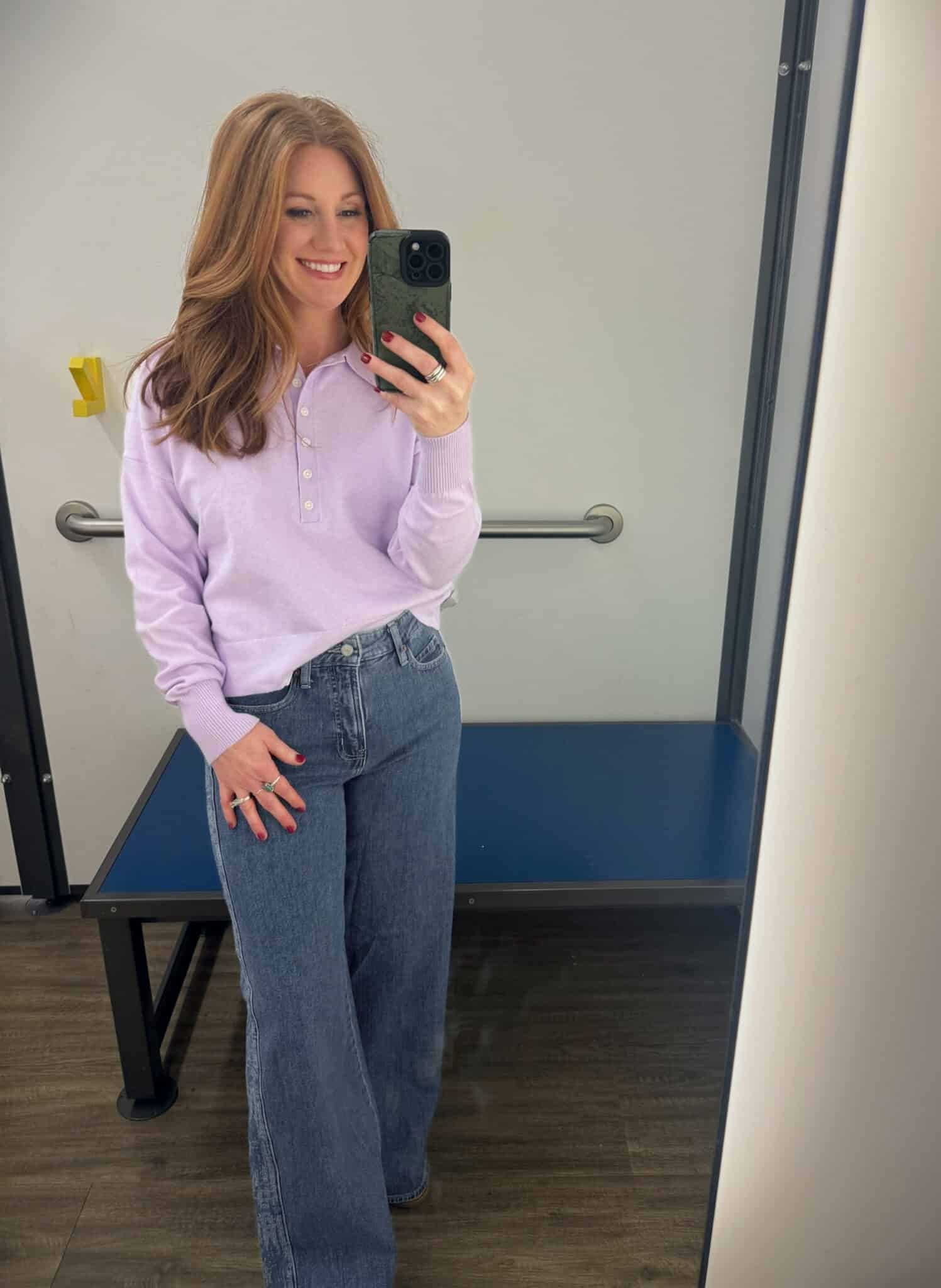 Stephanie styling a lilac collared shirt with wide leg jeans from Old Navy