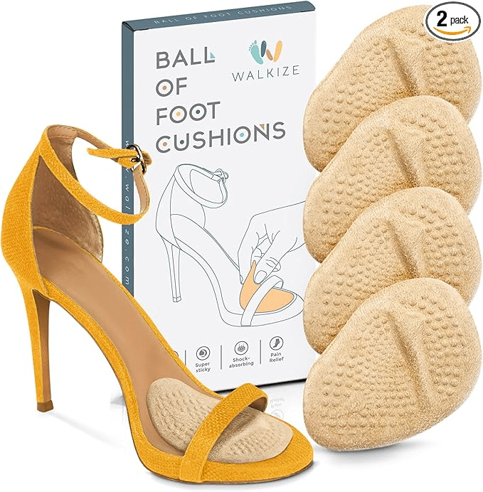 What Everyone’s Using to Make Their Shoes More Comfortable tania stephens 50 is not old fashion blogger metatarsal
