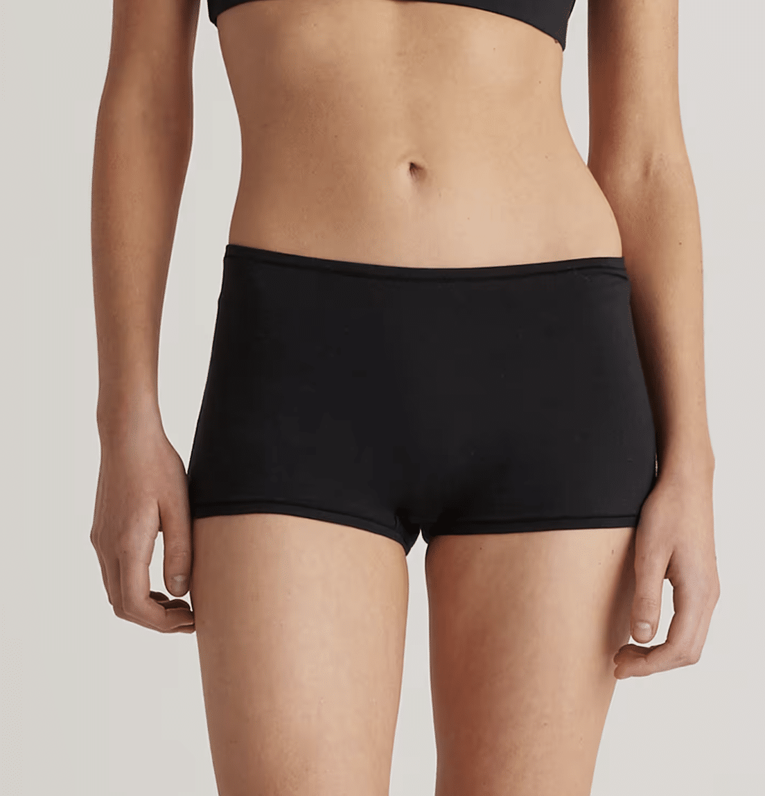 quince organic boy short