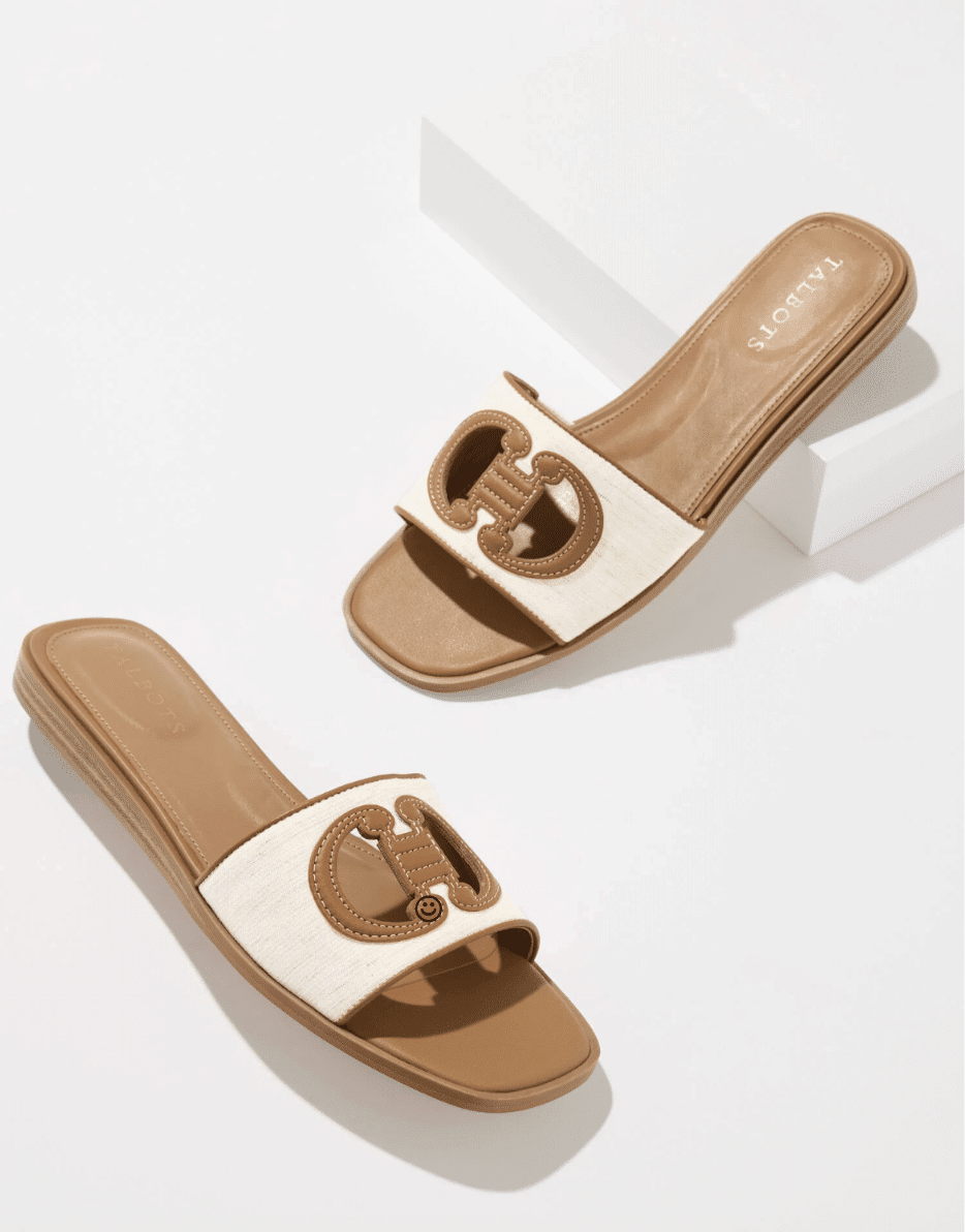 Casual Canvas sandal in white and tan